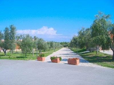 Santa Maria Villaggio Turistico Вьесте Экстерьер фото