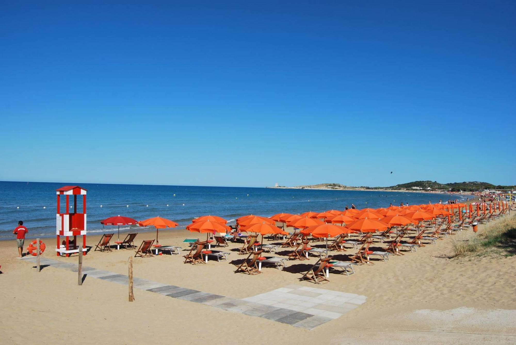 Santa Maria Villaggio Turistico Вьесте Экстерьер фото