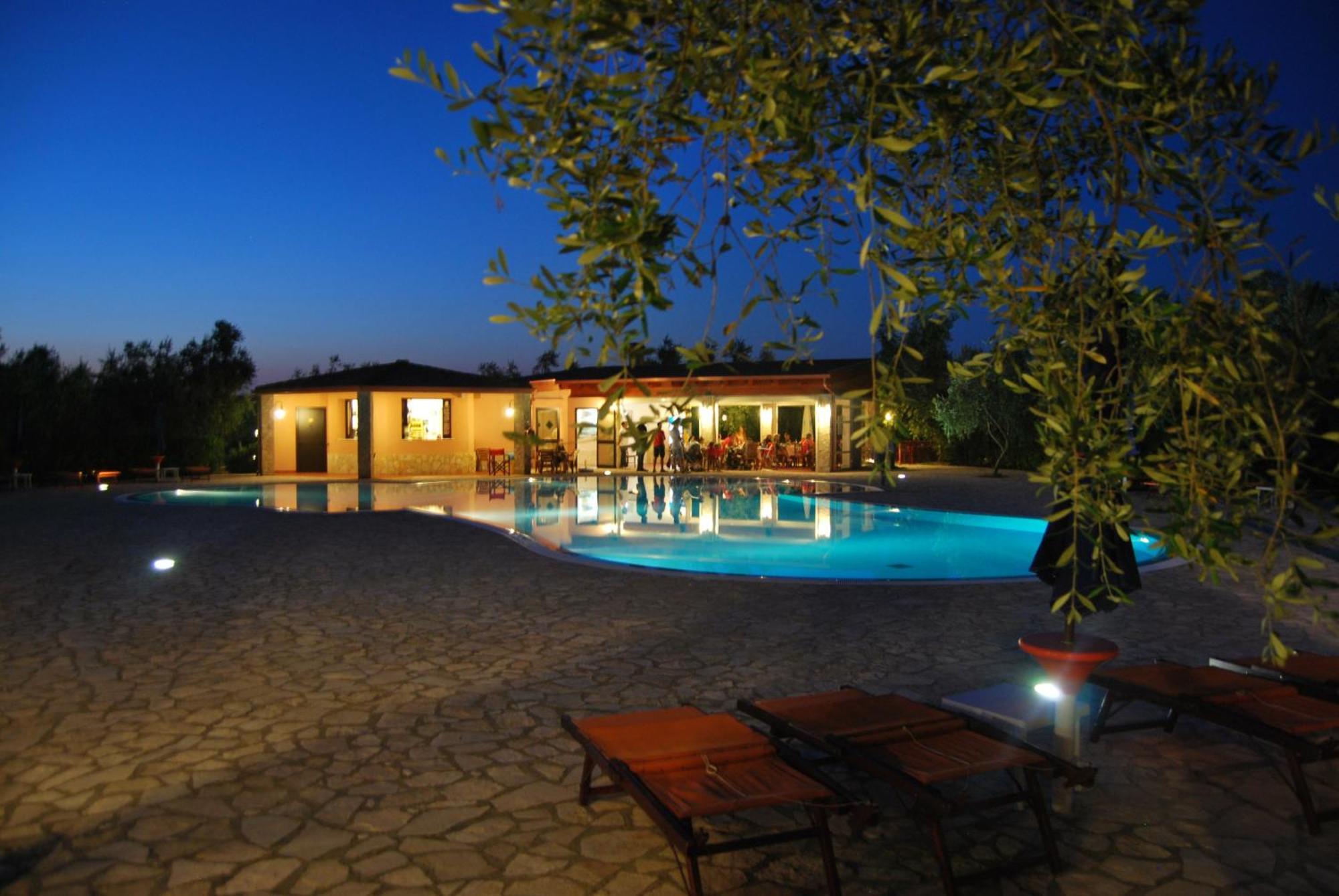 Santa Maria Villaggio Turistico Вьесте Экстерьер фото