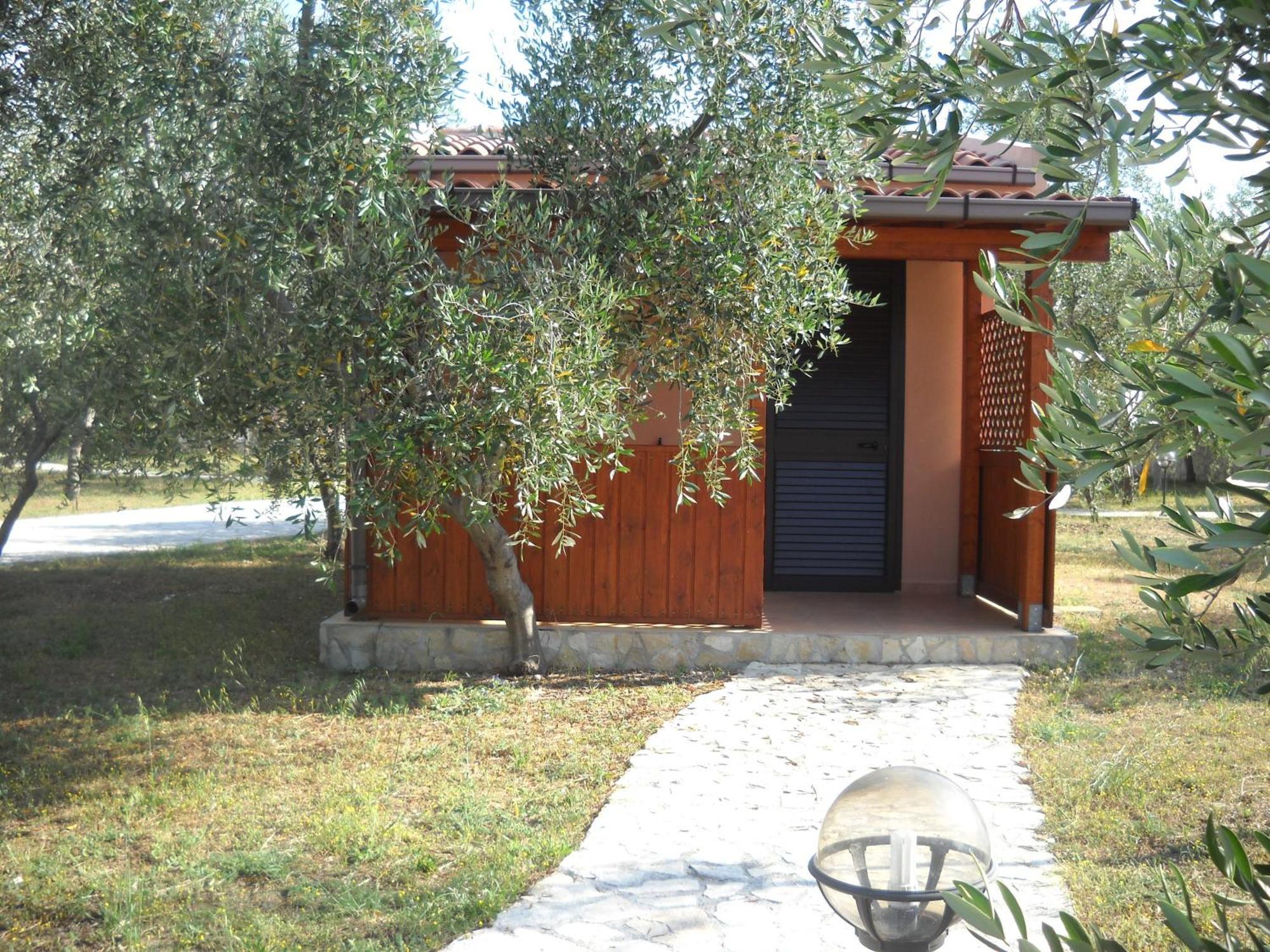 Santa Maria Villaggio Turistico Вьесте Экстерьер фото